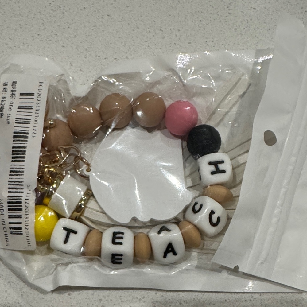 SHEIN Beige Pink Yellow Black Beaded Key & Card Holder Charm